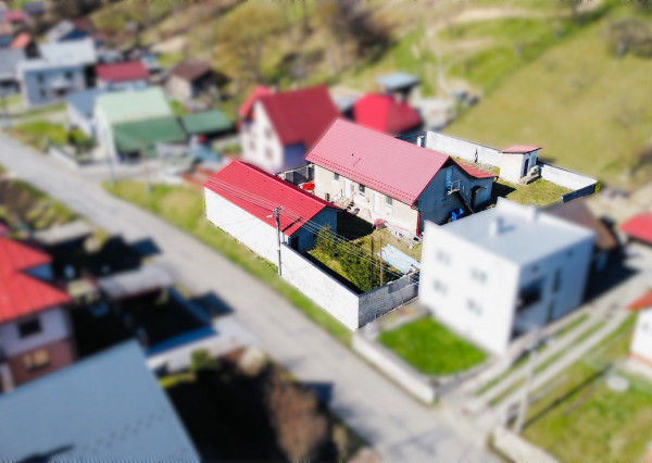 Rodinný dom v obci Lukavica so staveb.povolením a projektom