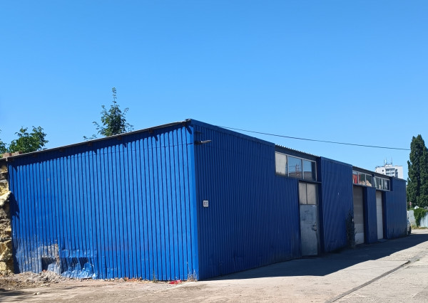 Na prenájom zateplená hala – Košice, Textilná, 276 m²