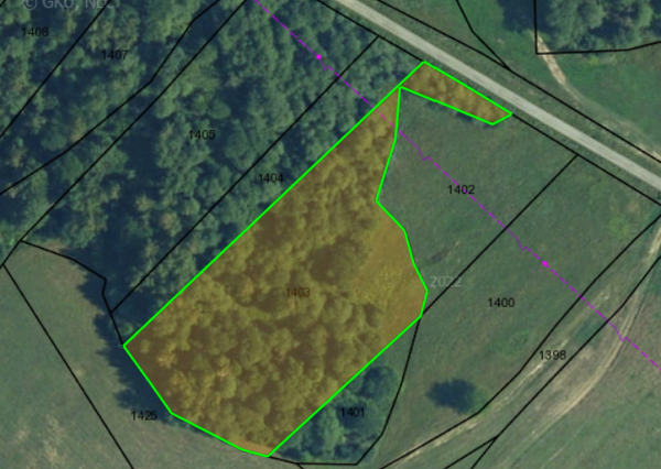 Pozemok v obci Becherov