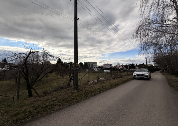 SLNEČNÝ POZEMOK DOLNÝ OHAJ- ULICA OLIVOVÁ