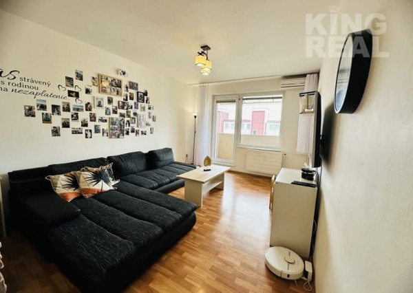 4-izbový byt na predaj, T. Vansovej 24 Nové Zámky