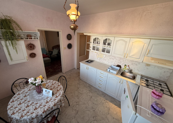 PRIESTRANNÝ 2-IZBOVÝ BYT – NÁBREŽNÁ 32, NOVÉ ZÁMKY