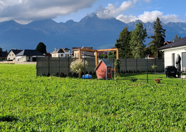 Pozemok s krásnym výhľadom na Tatry v obci MENGUSOVCE