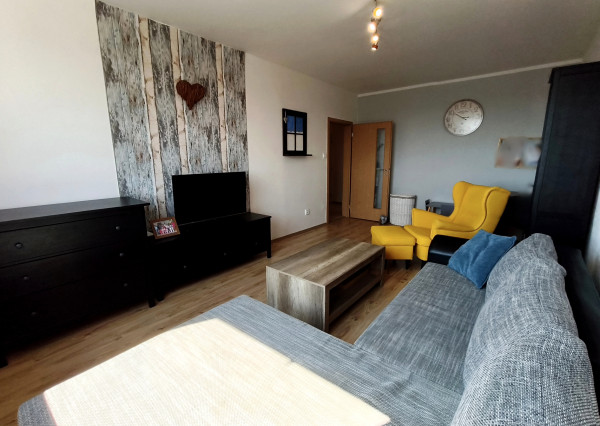 Na prenájom: zariadený 3-izbový byt s balkónom, MDŽ 2
