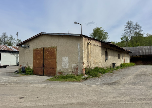 NA PRENÁJOM - Skladový priestor 250 m2, Giraltovce pri hlavnej ceste I/21