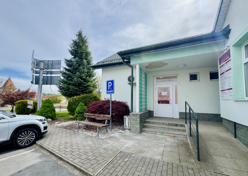 NA PRENÁJOM : Svetlé kancelárske priestory, Jirásková 16, Bardejov